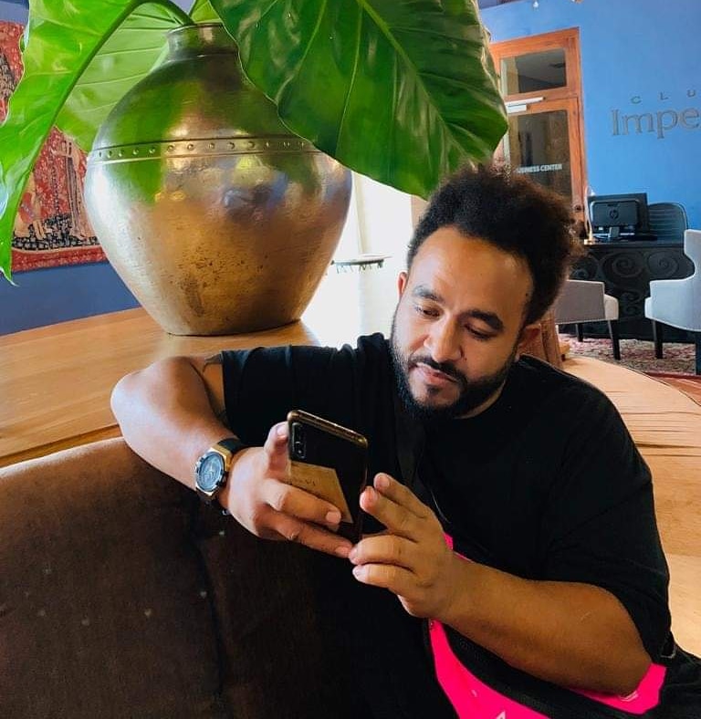 Después de mucho esfuerzo y mucho trabajo se acerca el VIII aniversario crazy con una sorpresa increíble. 
Mañana anunciaremos el artista invitado que nos acompañara para celebrar estos 8 años. <a href="/CRAZYMADRIDS/">CRAZY MADRID</a>