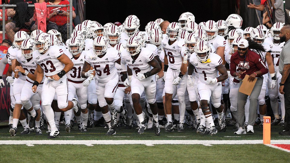 Dom_Schofield's tweet photo. Very excited to receive my first offer from UMass! @coachwaltbell https://t.co/usIGj9RT79