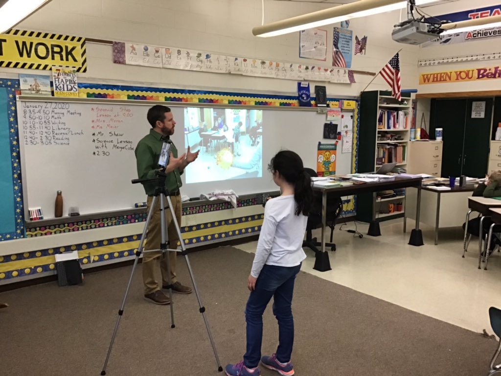 Thank you @CB_JShaw for using @Mergevr to engage Ss in a conversation in regard to the size of our solar system in #science today <a href="/CBGaymanES/">George G. Gayman Elementary</a> #augmentedreality