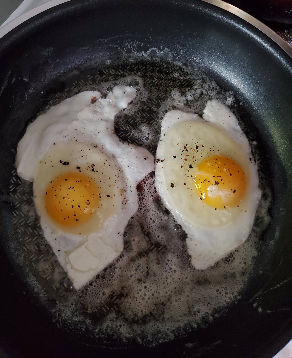 chrisiscosplay's tweet photo. Look guys
I made Eggpool
#eggpool #deadpool #amerchforbreakfast https://t.co/00df3IMEuj