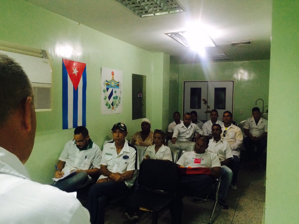 JorgeWalfrido's tweet photo. Matutino CDI Manuel Cedeño estado Bolívar reafirmando cada día nuestro compromiso con la #RevoluciónCubana y seguir brindando amor y cariño  al pueblo venezolano #CubaEsSalud #CubaPorLaSalud #SomosContinuidad #HermandadCubaVenezuela https://t.co/mjQr9ptjdI