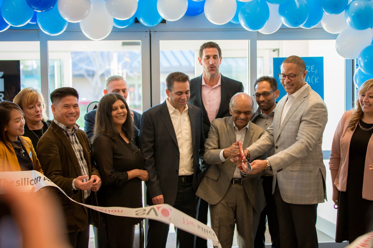 HyattHouseSJC's tweet photo. @HyattHouseSJC  and @HyattPlace_SJC are both officially open! Thank you to our team and all of our partners for making our grand opening party a huge success!🍾🥳🏨 #hotel #hyatt #grandopening #travel #sanjose #PhotoOfTheDay https://t.co/WbJ1ywF1Mz