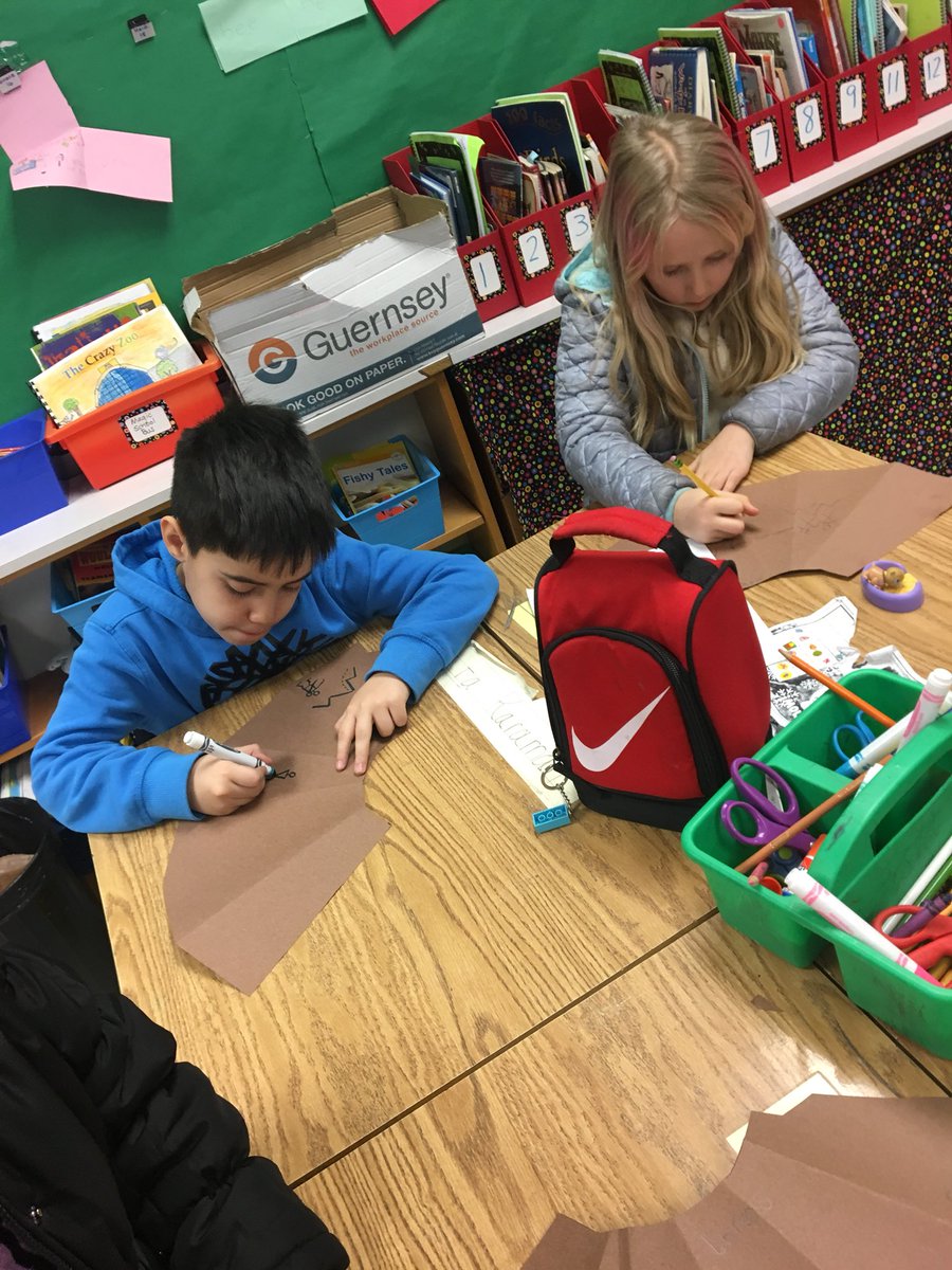 LresMonarchs's tweet photo. Hands on learning ...learning about the Lakota Tribe by making TeePees. #lresmonarchs #secondgrade #creativity https://t.co/YXpCOxFgWW