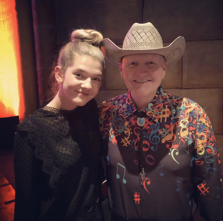IsabellaBazler's tweet photo. Loved seeing fellow musicians at last weekend’s Grammy events. So much crazy talent! 💖💖#grammys2020 #grammys #grammysweekend #grammyweekend #grammyweek #grammyawards #pregrammys #music #moulinbleu #moulinbleuband @MoulinBleuBand @GrantMaloySmith @NicNassuet @AprilHenryMusic https://t.co/EL0HZ8PU4P