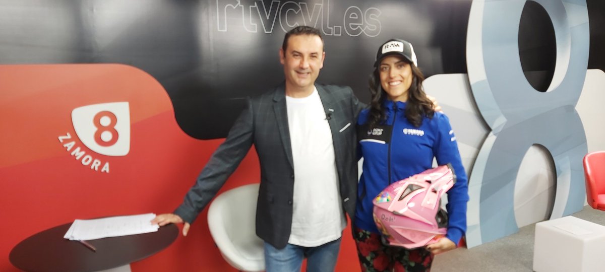 🖥 Ya estamos en <a href="/La8Zamora/">La 8 Zamora</a> en #LaJornada. Hoy recibimos a <a href="/SaritaGarcia98/">Sara García</a> y la emoción del @cdzamarat y el <a href="/ClubBZAMORA/">CB Zamora</a> 
<a href="/cbvirgenconcha/">CB Virgen Concha</a> 🏀
Todo <a href="/ZCFoficial/">Zamora CF</a> ⚽️ y el <a href="/BalonmanoZamora/">Balonmano Caja Rural de Zamora</a> 🤾‍♂️ <a href="/Zamora_Rugby/">Zamora Rugby Club</a> 🏉@AmigosDelDuero ⚽️
Tertulia #equipo8 <a href="/FSZamora/">FS Zamora</a>
<a href="/SalaZamora/">InterSala Zamora</a> <a href="/RiverZamoraFS/">River Zamora FS</a>