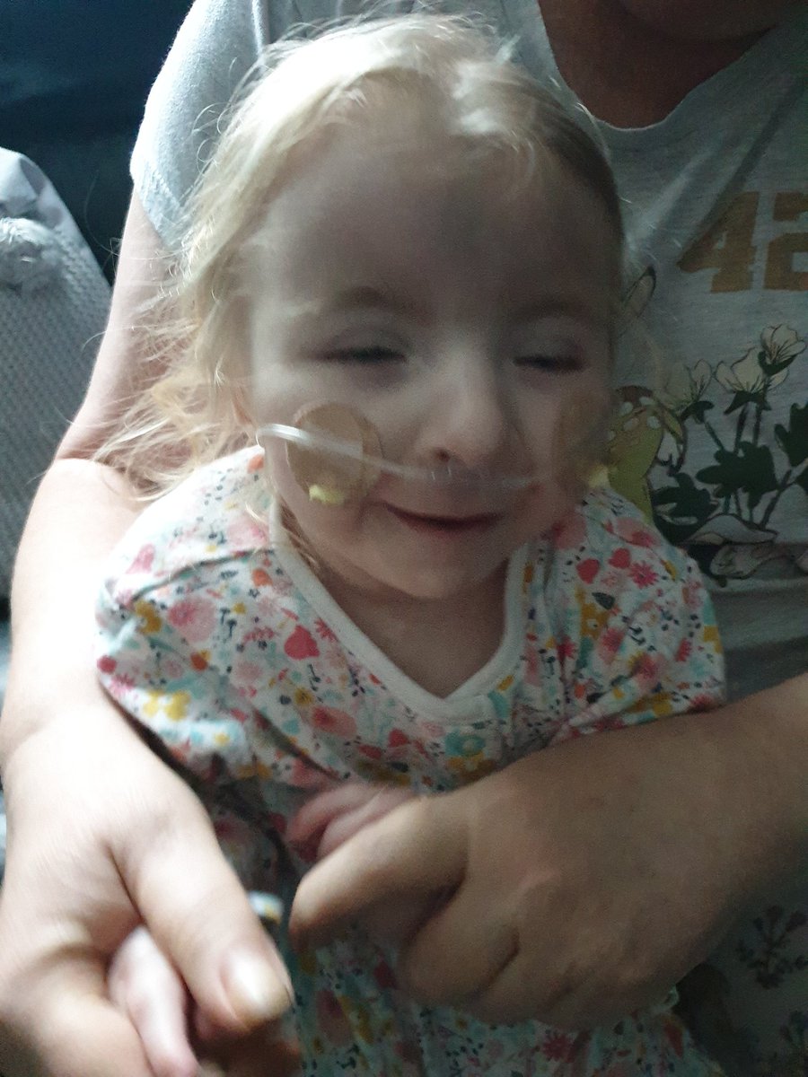 SophieFrances11's tweet photo. For 2 nights my little lady is having a little sleep over at @FrancisHouseCH already missing her, I've literally just left. I'll be there tomorrow though, just hurry up Wednesday!!! We got a big day thursday @GSTTnhs 😍
#francishouse #restpite #missingher #lostmyarm https://t.co/p62IfyCPQj