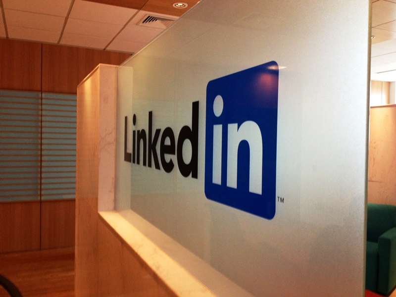 SuperaTI's tweet photo. LinkedIn divulga lista das 15 profissões em alta no Brasil em 2020

https://t.co/4irMgOtauH https://t.co/cUiBq9fm7u