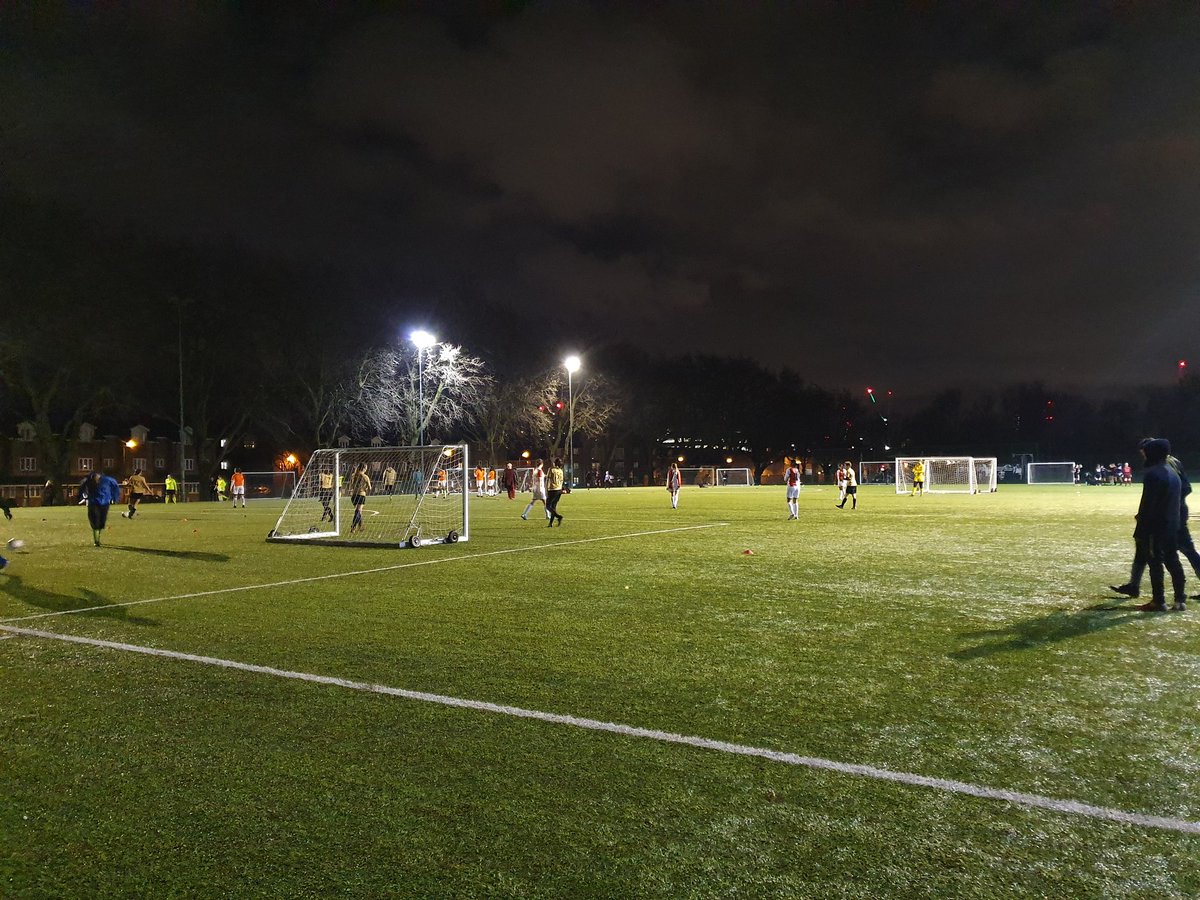 BetterHackney's tweet photo. Another good session on the pitches tonight! Even better that the rain held off!

#pitches #football #womensfootball #mabley #games #matches #goals #goalie #strikers #Hackney #ilovehackney #team #squadgoals https://t.co/ILtoal4yYb