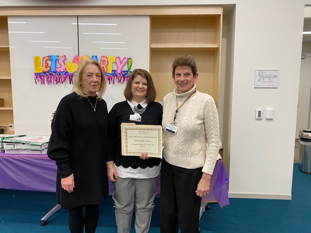 CDCareOhio's tweet photo. Congratulations to Liz, our Director of Education, on 20 years of service to CDC! Thanks for all you do! https://t.co/YeCtGBzODf