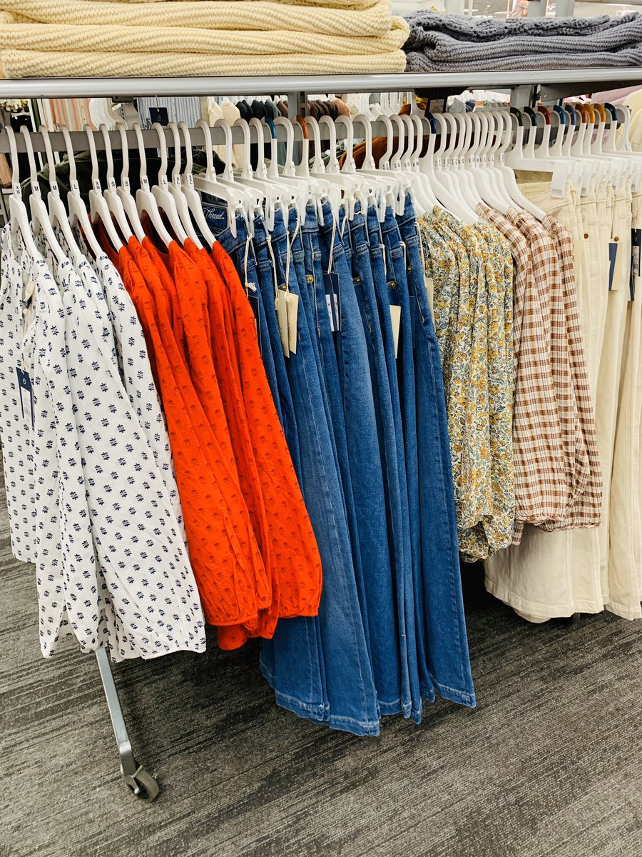 anjiebianco3's tweet photo. AND and UT refresh??? HECK yes!
Shout-out to Taylor for #killinit this Monday!
So proud of my team for truly owning their areas from start to finish and taking so much pride in their work!

@Bcan105 @JenPeters77 @settoselltarget @Dewayman @jamaal_edwards @ToledoTarget @KeonTarget https://t.co/GbXj1S0AjT
