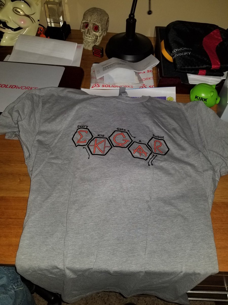 Got mine..<a href="/danielleboyerr/">Danielle Boyer🤖</a> I will be sporting it on Wednesday