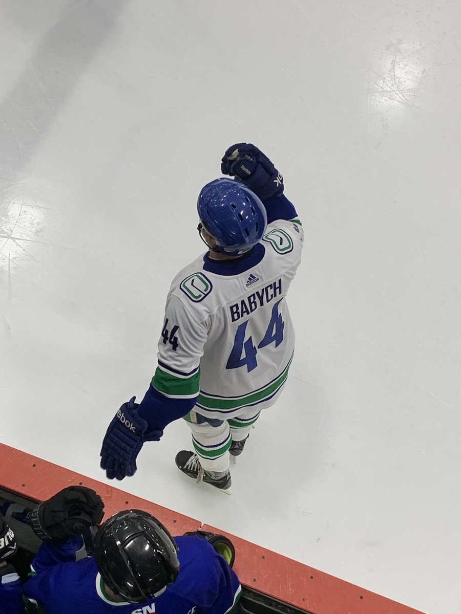 cristinaisloca's tweet photo. #canucks #canucksautismnetwork #charityevent #babych #fundraising #vancouver #BritishColumbia 💕 https://t.co/1YbCvacLmm