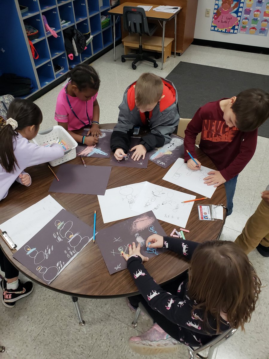 BridgettFox17's tweet photo. Working hard on our Snowmen at Night chalk art pictures. #ALLIN #NoBeariers @claremont_elem https://t.co/BSs9MIF29Q
