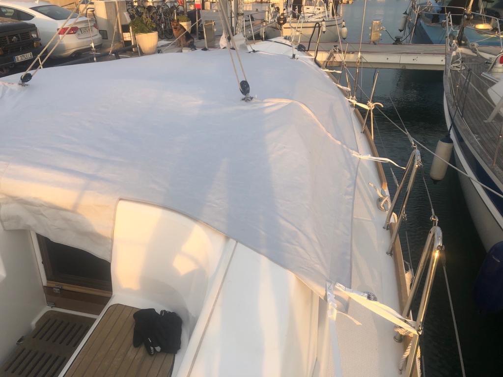 confnauticas's tweet photo. Acabar el dia amb aquesta lona  per veler instal.lada és un luxe ⛵️🌅 Recorda , per pressupostos :
👇🏼👇🏼👇🏼👇🏼
Confeccionesnauticas@gmail.com #tapicerianautica #navegarsitges #sitges #tapicerianautica #nauticos #nautica #nauticabcn #navegar #nauticsitges #marmediterrani #nautical https://t.co/i6pwCZev0M