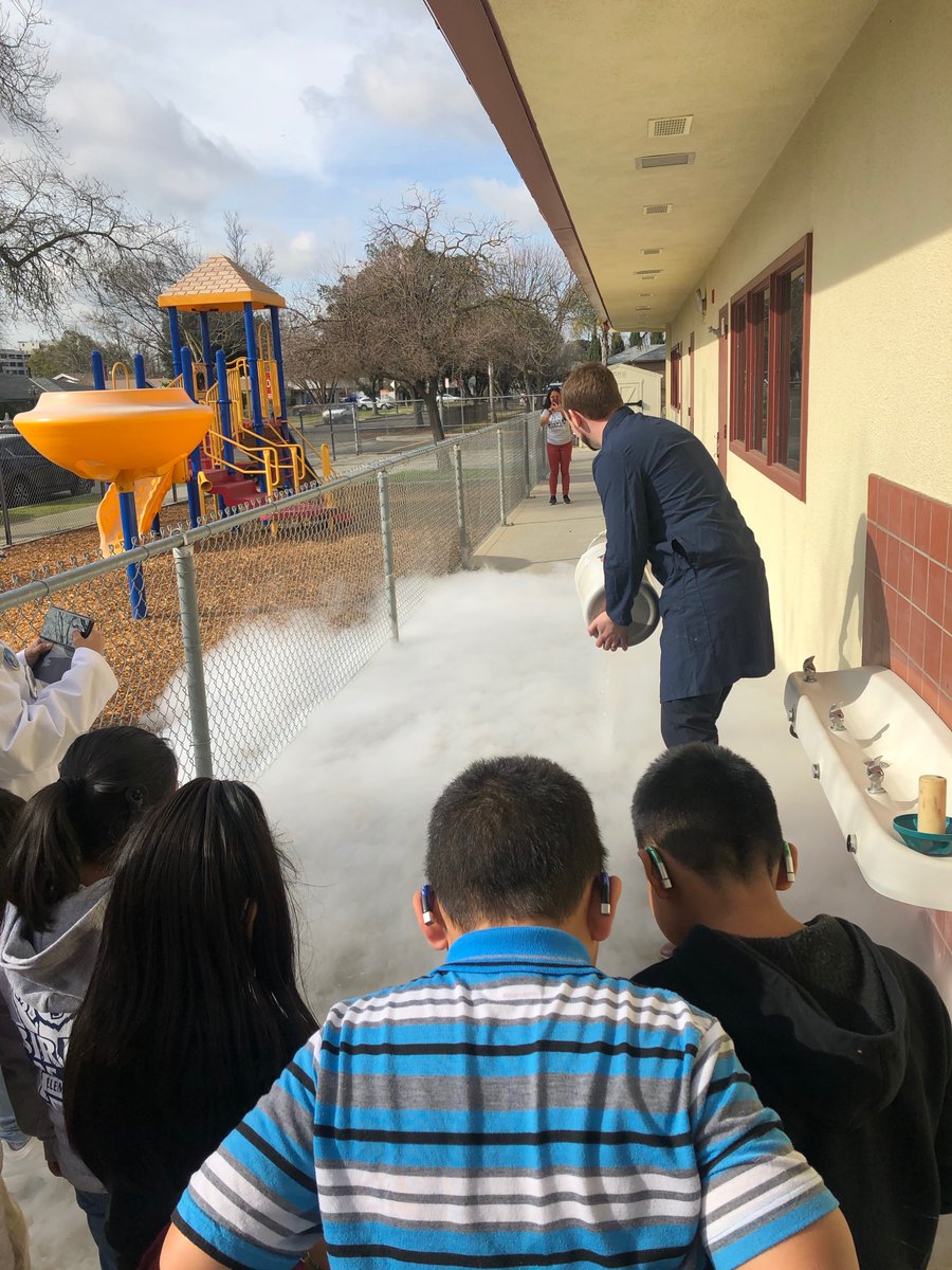 Our first school visit of the year! Thank you Birney Elementary for having us. <a href="/fresnostatechem/">FresnoStateChemistry</a> <a href="/Fresno_State/">Fresno State</a> #CommunityChemistryProgram #FutureChemistInTheMaking