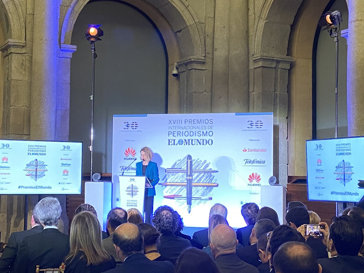 unidadeditorial's tweet photo. “Las amenazas a la libertad de prensa son amenazas a la democracia”, asegura @meritxell_batet, presidenta del @Congreso_Es #PremiosElMundo https://t.co/4sYgQj2f54