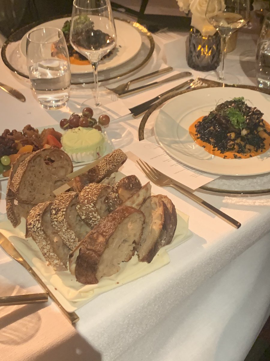 Andrea Mandell tweet media