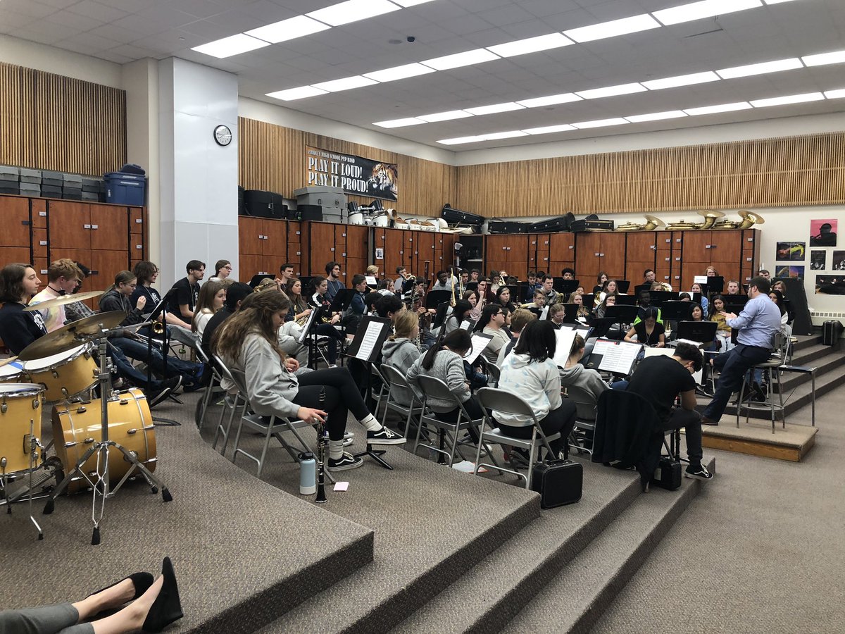 SAVHSBands's tweet photo. All Conference Band rehearsing at Fridley HS. They’re working hard and sound great! https://t.co/qLCz6YmQ9F