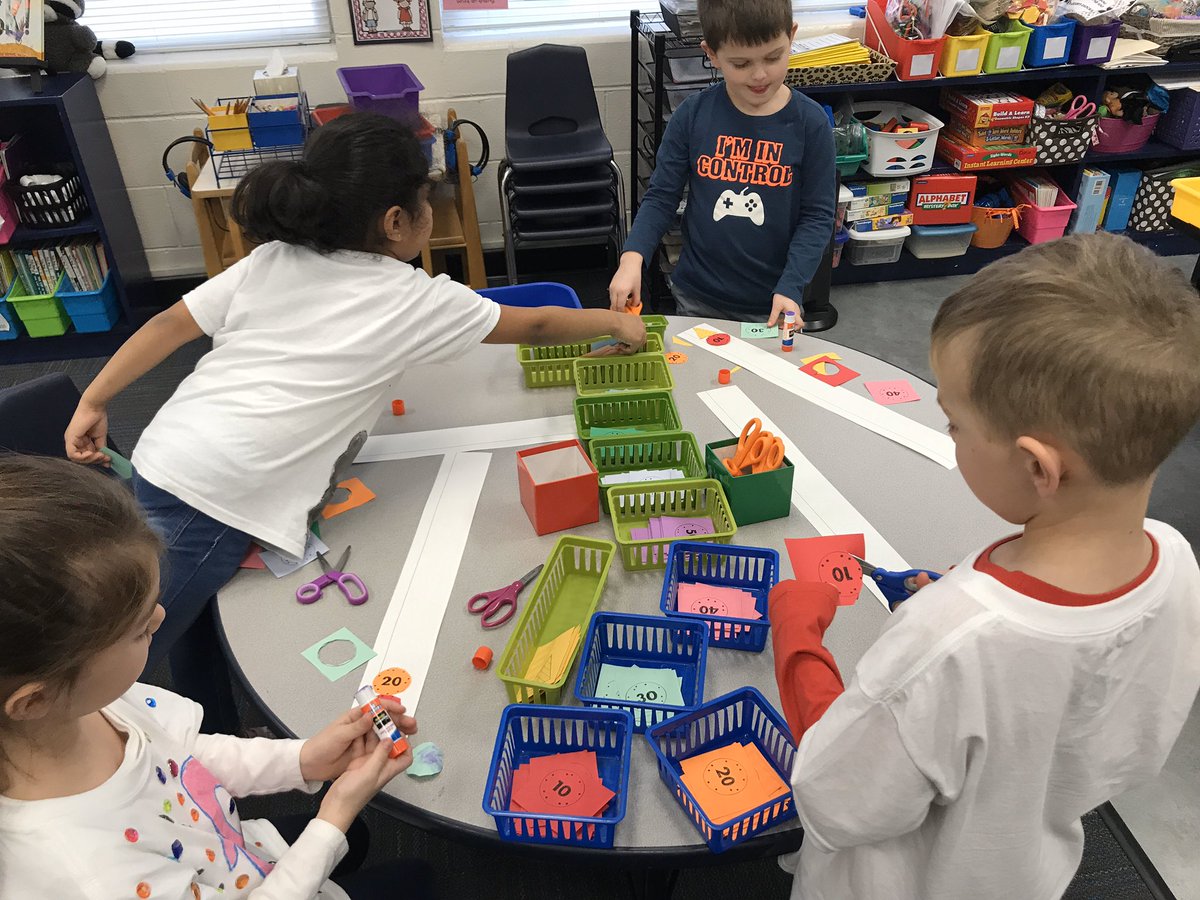 We had a blast celebrating the 100th day of kindergarten!