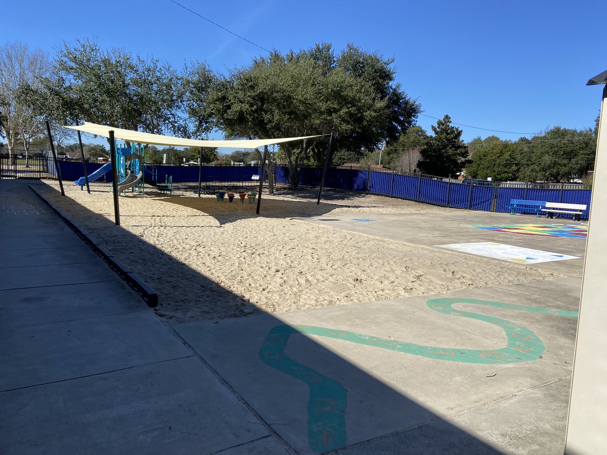 OkaloosaJoe's tweet photo. A sincere thank you to Shoreline Church of Destin for their #ServeDay2020! An amazing group of community oriented volunteers giving back! Check out some of their awesome work! #RTW #EveryoneIsImportant @OCSD1 @DestinDolphins @mdchambers25 https://t.co/2x7mfRan4A