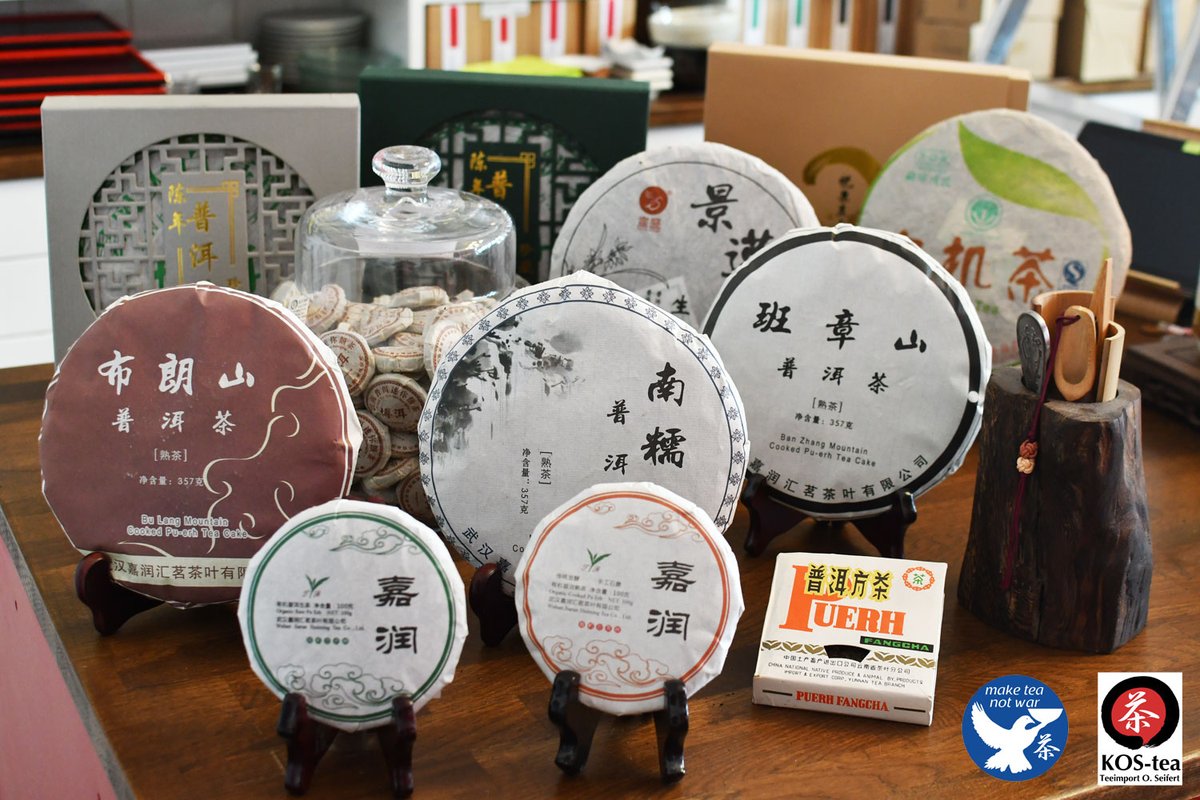 kosOolong's tweet photo. Neue Pu Erhs im "make tea not war" - Teehandel, Teehaus, Tea shop, tea house.

#Berlin, #PuErh, #Teehaus, #TeaHouse, #Cha, #熟茶, #生茶 https://t.co/pzFkpjM1r0