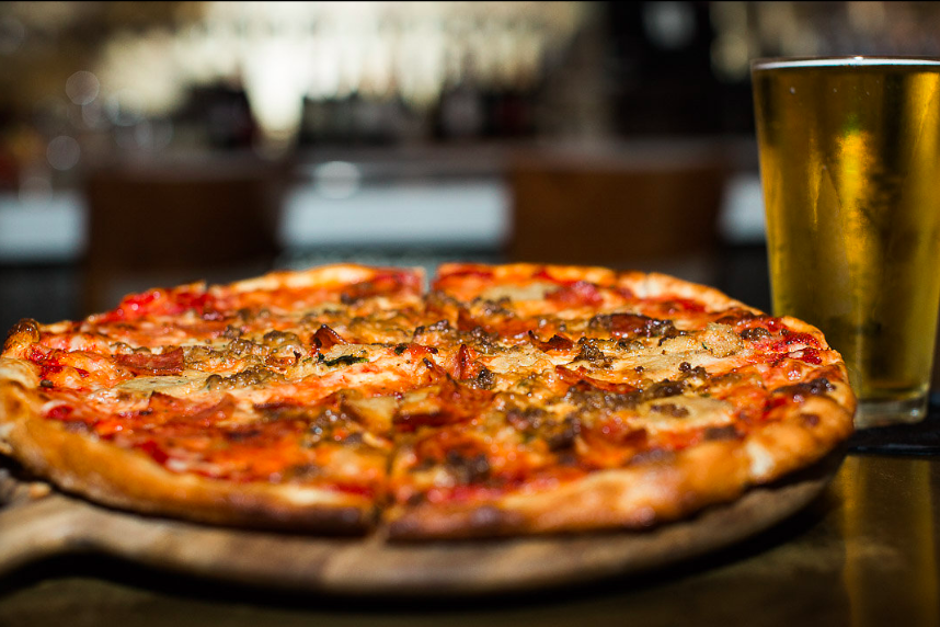 SolanaCrush's tweet photo. Want to be in charge of dinner tonight? Build your own pizza with over 20 different toppings, six different kinds of cheese, and preferred sauces, so you can create the ultimate dish to fit your cravings at Crush🤤😋 https://t.co/M91vsvGWR4