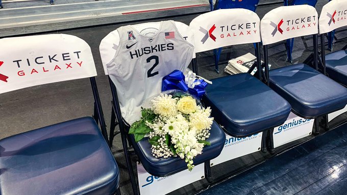 EPUtOmAX0AIGiy1?format=jpg&name=small