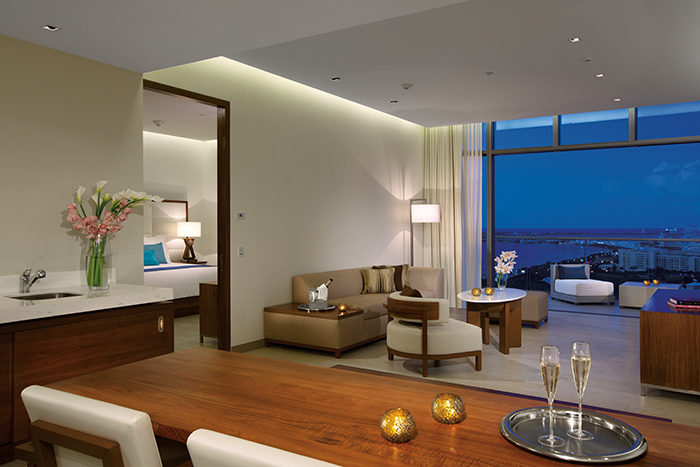 Find in our Governor Suite Ocean View your sizable and modern home away from home in the Mexican Caribbean. Discover the perfect room or suite for your next stay at #SecretsTheVine Cancun. bit.ly/TheVineRooms