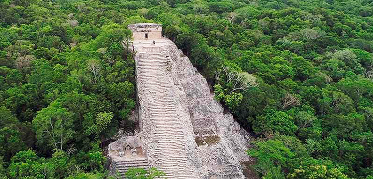 Marvel with the natural and cultural wonders that the #RivieraMaya has to offer. Some even just a few steps away from the white sand beaches and the comfort of your resort. Our friends of @AmstarDMC share their Top 5 Cultural Activities on our destination. bit.ly/2ks1ZPZ