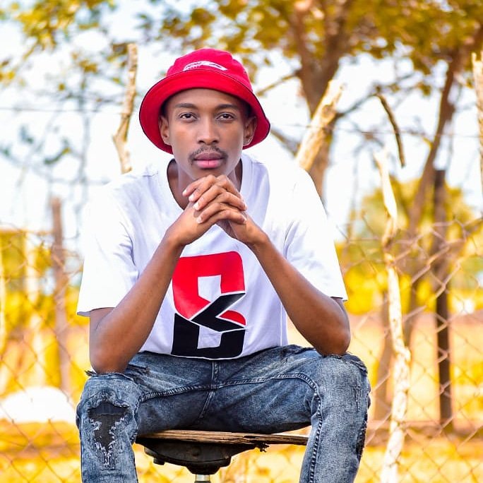 CACKSLACK's tweet image. 👕 LINK UP TEE 
💰 P200
📱 WhatsApp +267 76395744 or 📩 DM us to place your order. 
#Swarvy