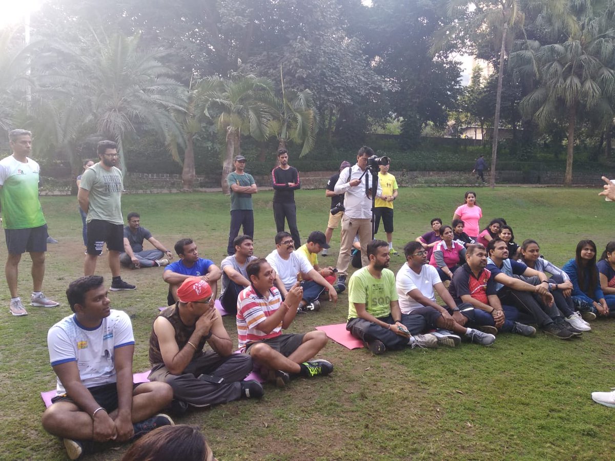 ashishgakrey's tweet photo. Boot Camp organised by Run HR Run. Mumbai @hr_shapers good morning exercise warm up @RunIndiaRun #RunHRRun #RHRR2020 #RunHRShapersRun #RHR2020 #RunHRRunHRShapers #MumbaiHR #HRShapers2020 #HRShapersGetTogether @Kambli_Hitesh @sketul @sri22241 @sameet41280 @sunilpjagtap @hopegovind https://t.co/92O2Zcu5jv