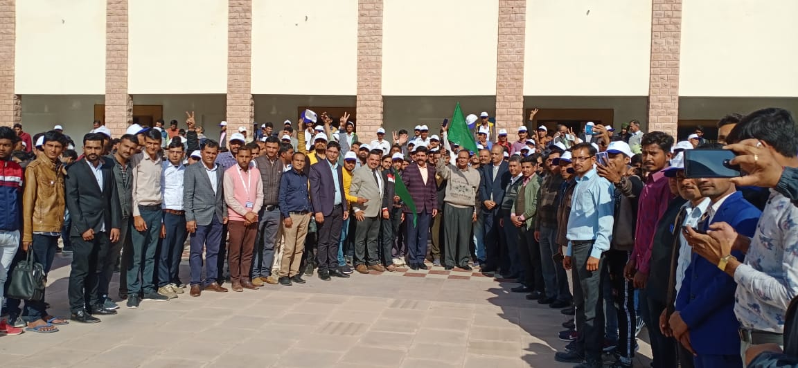 Eoconomic censes Phase 2nd launched from Jodhpur with Divisional Commissioner B.L. kothari and NSSO Deputy Directer S.S. JADAWAT.