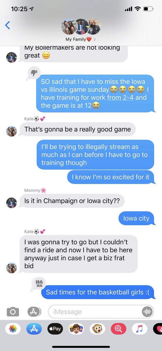 _emilyhay_'s tweet photo. this is what happens when you have a Big10 family who really likes basketball #GoHawks #BoilerUp #ILL https://t.co/aafc1uti4T
