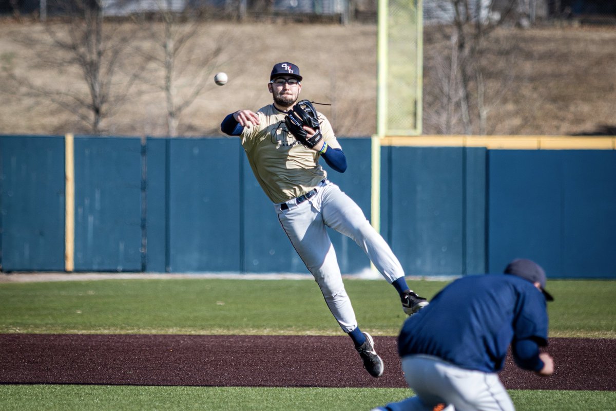 ORUBaseball's tweet image. Steady grind.

#ORUBase | #GoldenStandard