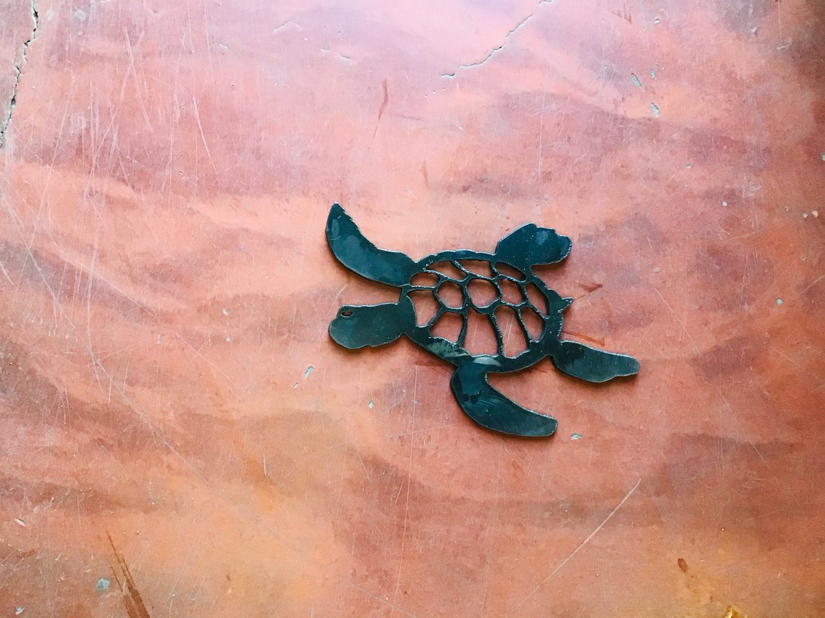 ODAAT3's tweet photo. Excited to share the latest addition to my #etsy shop: Metal Turtle Plaque Free Shipping https://t.co/FD5sa32Bd0 #housewares #homedecor #metalplaque #metalsign #metalturtle #turtleplaque #turtlesign #wallsign #customturtle https://t.co/ij7mVNYLdb