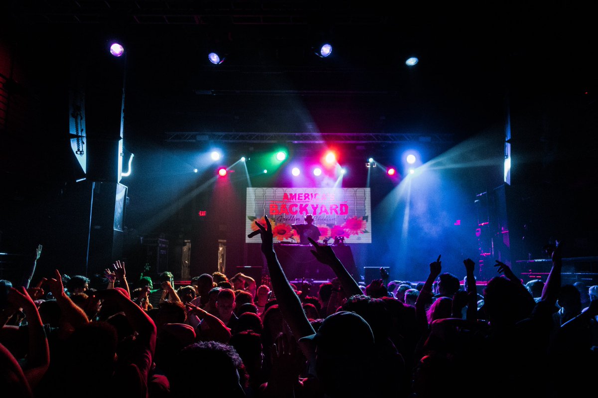 JusCollege's tweet image. Spring break is right around the corner. 🤘
#juscollege #springbreak