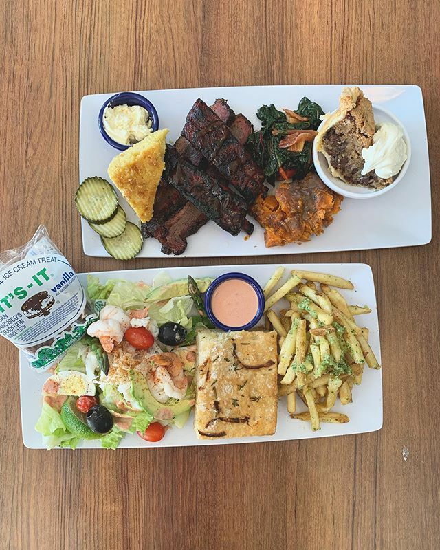 Super Bowl plates are battling it out <a href="/joesfarmgrill/">Joe's Farm Grill</a>
Try these delicious plates while you can! ift.tt/2vng6gs