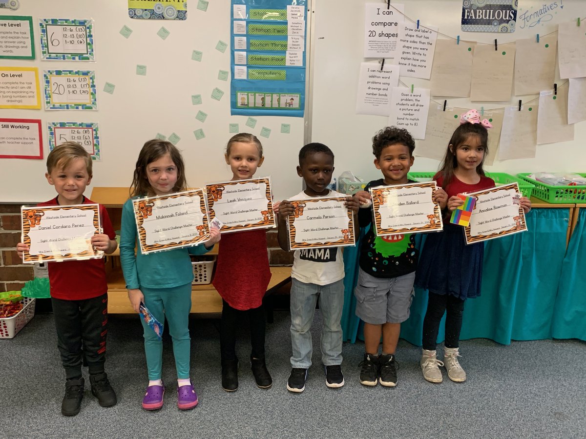 MrsLaPlatney's tweet photo. These students are Kindergarten sight word SUPERSTARS because they mastered the Sight Word Challenge!! Congratulations, Tigers 🐯 #foreverfierce #literacyweek #kindergarten #sightwordchallenge #FLCelebratesLiteracy https://t.co/XABLSLHwLD
