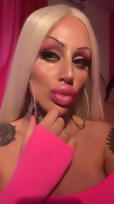 ? These lips was made for sucking, and that is all they do, some day these lips are gonna be all over
