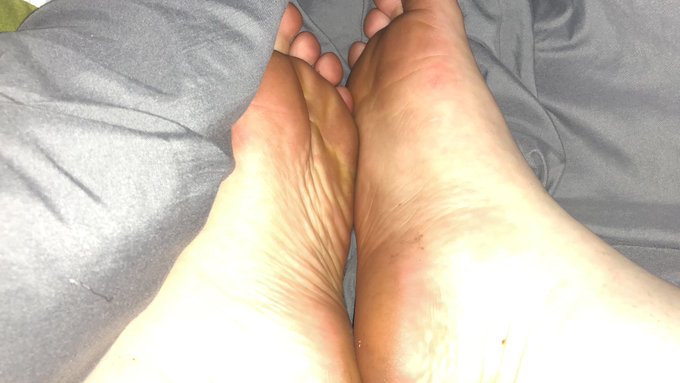 Just uploaded a new  vid on my onlyfans. Watch me rub my dirty feet together . #footfetish #feet #foot<a href="/tag/footfetish"class="tags"><span>#footfetish</span></a><a href="/tag/feet"class="tags"><span>#feet</span></a><a href="/tag/fetish"class="tags"><span>#fetish</span></a><a href="/tag/foot"class="tags"><span>#foot</span></a>