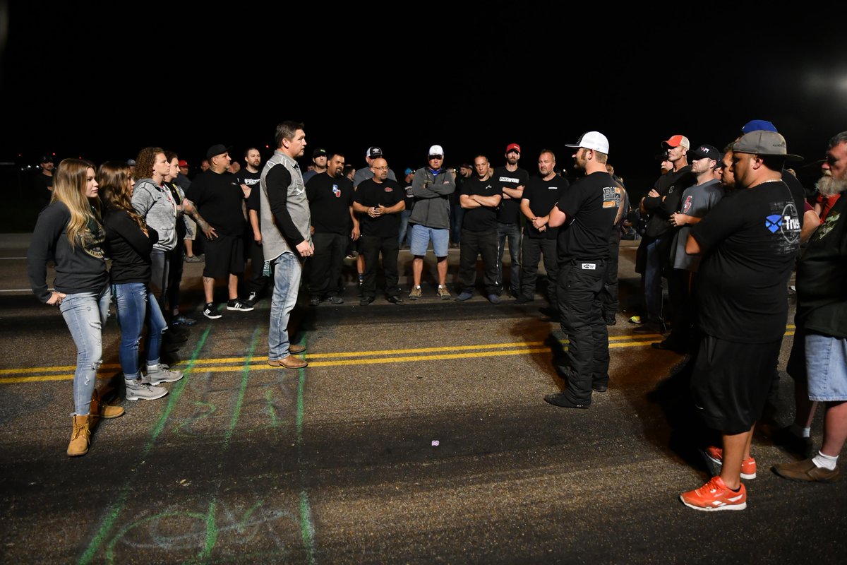 An all-new Street Outlaws: #FastestInAmerica starts NOW on Discovery. 