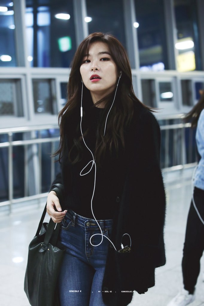 The "S" in "Attractive" stands for Kang Seulgi Doesn't make sense? You're right!! Bcs Seulgi's attractiveness is unexplainable!!!!!!!!!!! @rvsmtown  #RedVelvet  #Seulgi