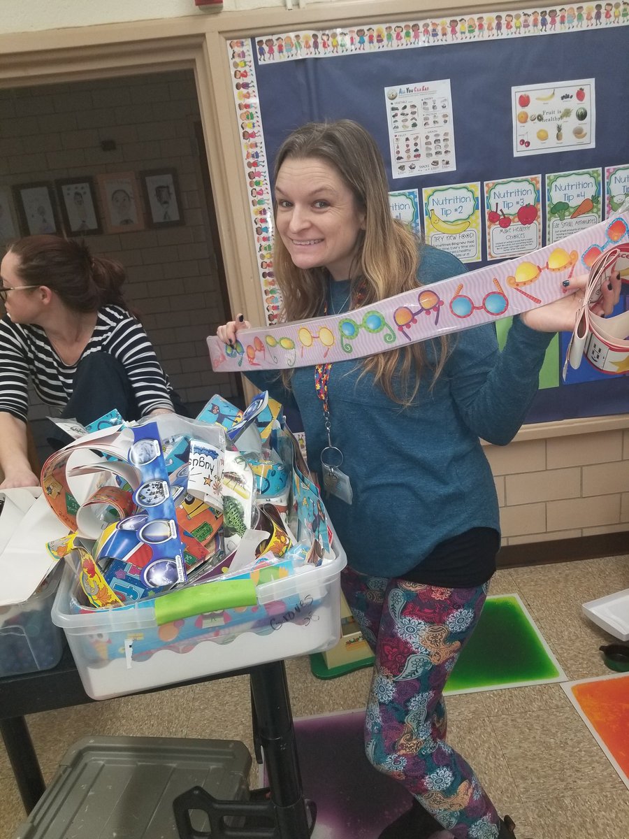 MsStrauss24's tweet photo. Before:
Collaborating with my school family (spec ed team) to create a fun, sensory learning space for our littlest learners!
@HeleneGroves3 @Jessica90309756 @Campfield_ELC https://t.co/1GROUP2ZY0