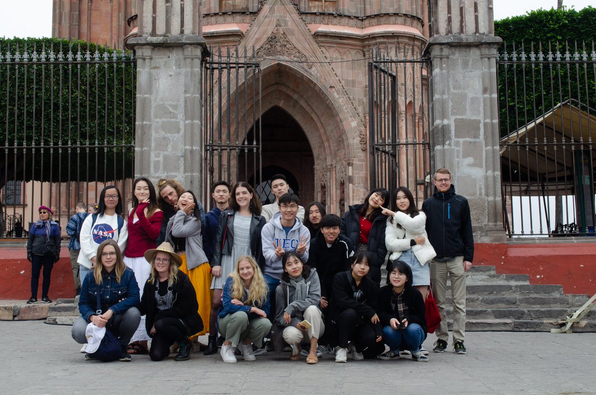 jaimeekresin's tweet photo. Week 3: Querétaro ✔ Querétaro was beautiful, and my favourite place so far. This week was such a good week and our teachers were wonderful 😊 #QUTGlobal #TecdeMonterrey #iWinterMX #studyabroad #Mexico https://t.co/hMQvzQrFxx