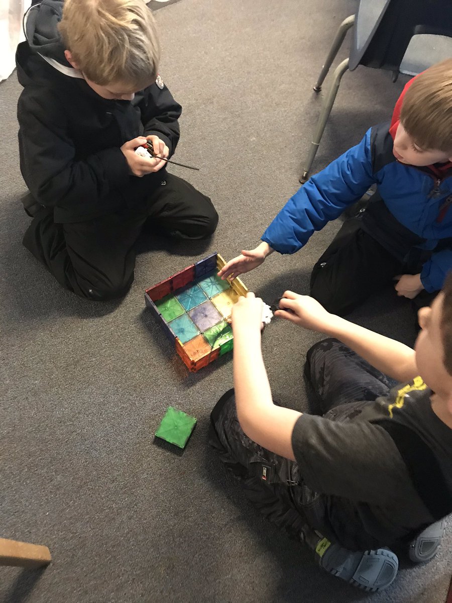 HeatherScandale's tweet photo. How do Beyblades foster SELs? #takingturns #perseverance #BeybladeBurst @CVSDVT @wsdvt https://t.co/4eFKUO8flF