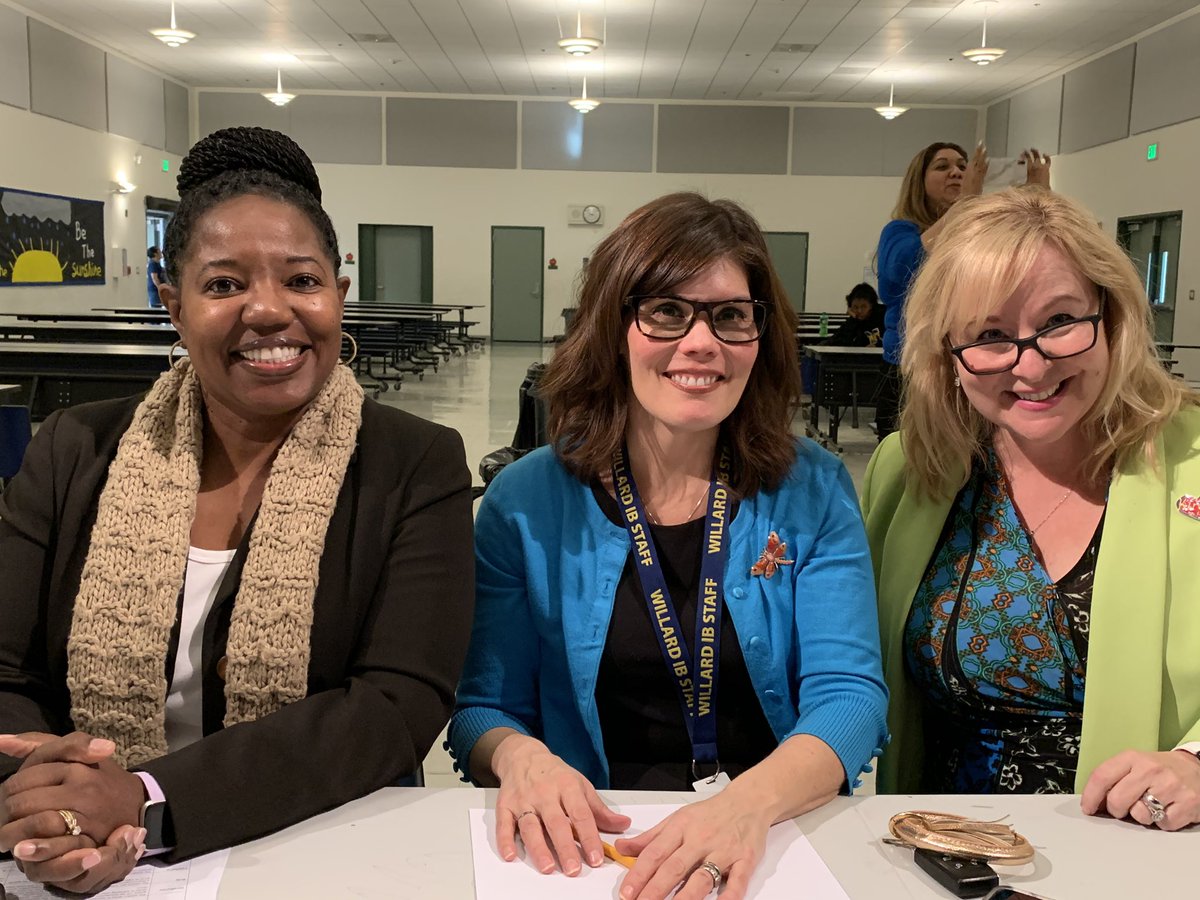 DrAngelaEBaxter's tweet photo. Congrats, Orators! The ACSA Region 15 Speeches were inspiring #Leadership @AltadenaES @FranklinFoxes @JohnMuirHS https://t.co/cEdHB1dJe8