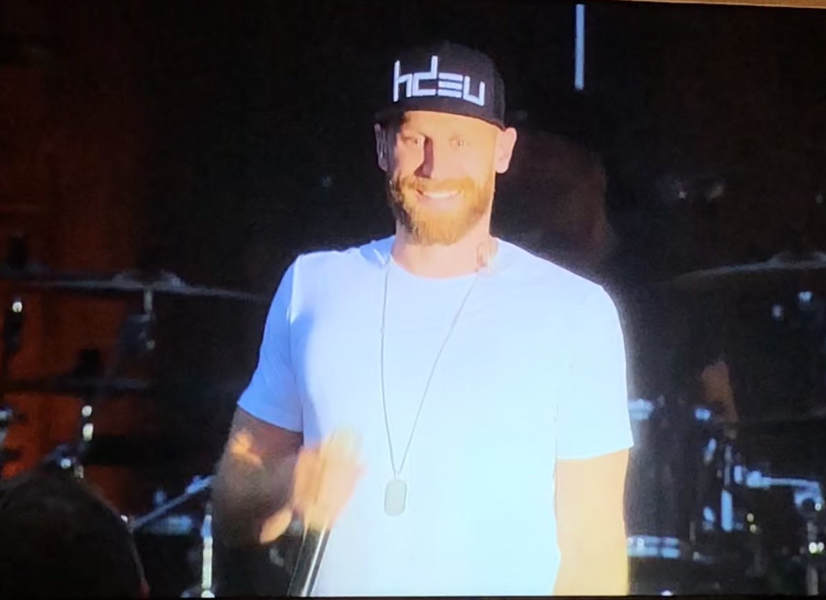 When he tells you not to go on the show but you do so he does too #TheBachelor