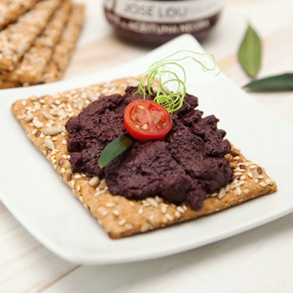ChefOleBoxes's tweet photo. Suitable for preparing healthy snacks at night. Black Olive Tapas are a good choice.
#tapas #simplesnack #olivepate #olivebread #snacks https://t.co/AuoPunnx6C