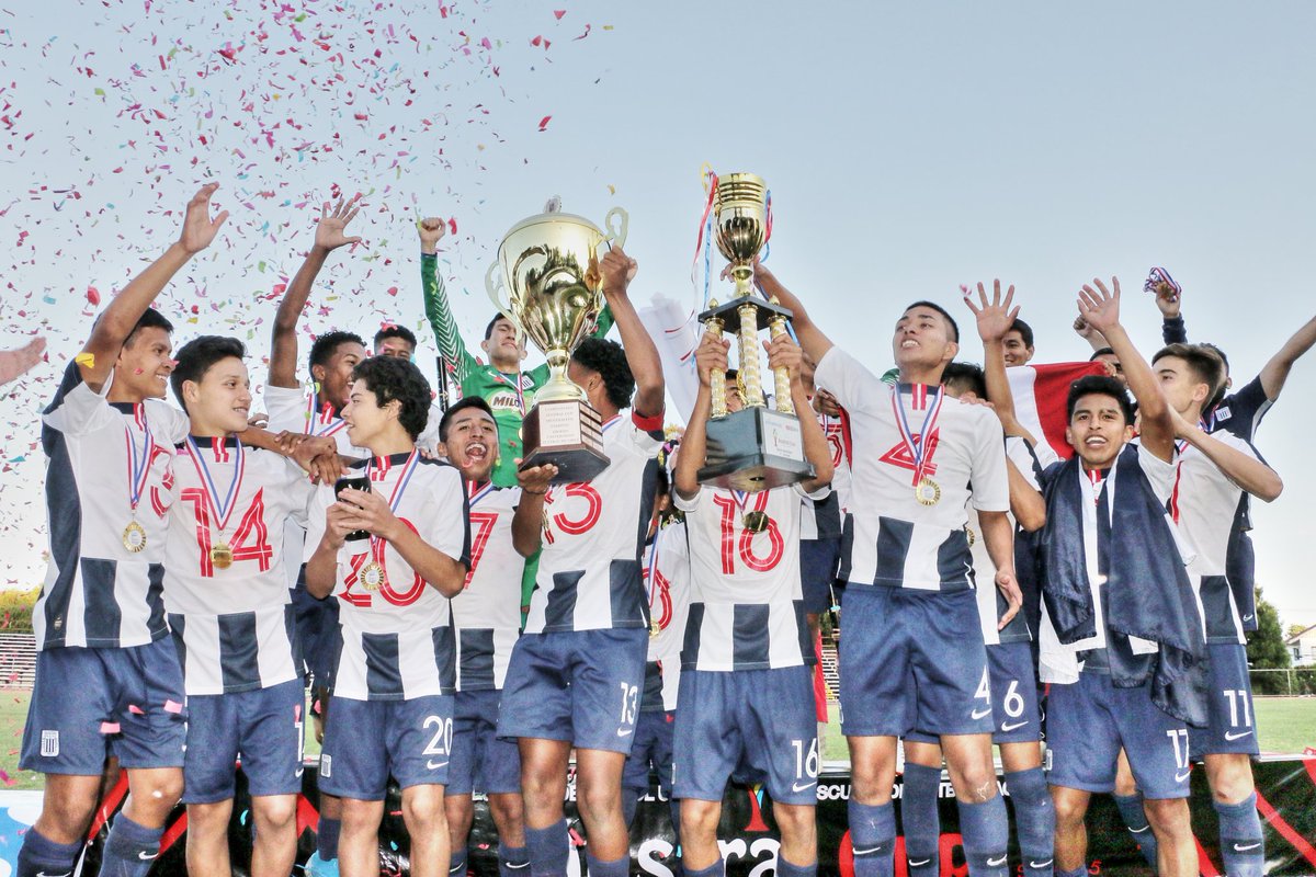 Austral_Cup's tweet photo. ¡La final en imágenes!
Revive el encuentro disputado entre @ClubALoficial y @OficialCAP en la final de @Austral_Cup

https://t.co/h7LOS3b0JX

@adnradiochile @Olymphus_Chile @FormativasCAP #Valdiviacl #lafinal https://t.co/ox7cqwRf8R