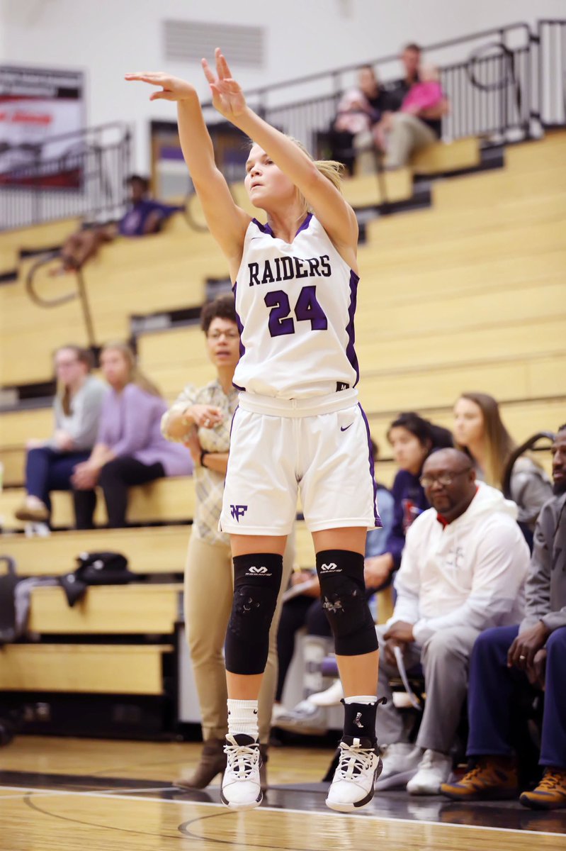 caroline martin (@carolinem124) on Twitter photo 